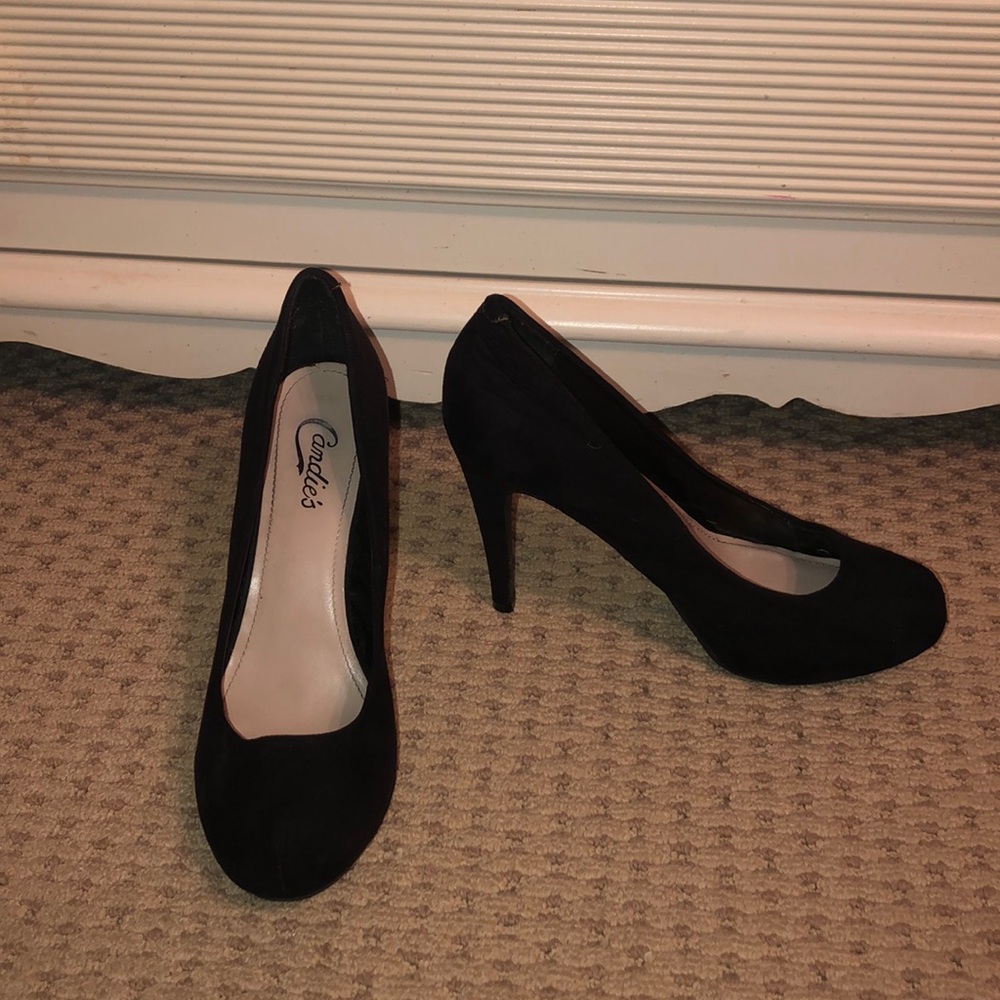 Black High Heel Shoes